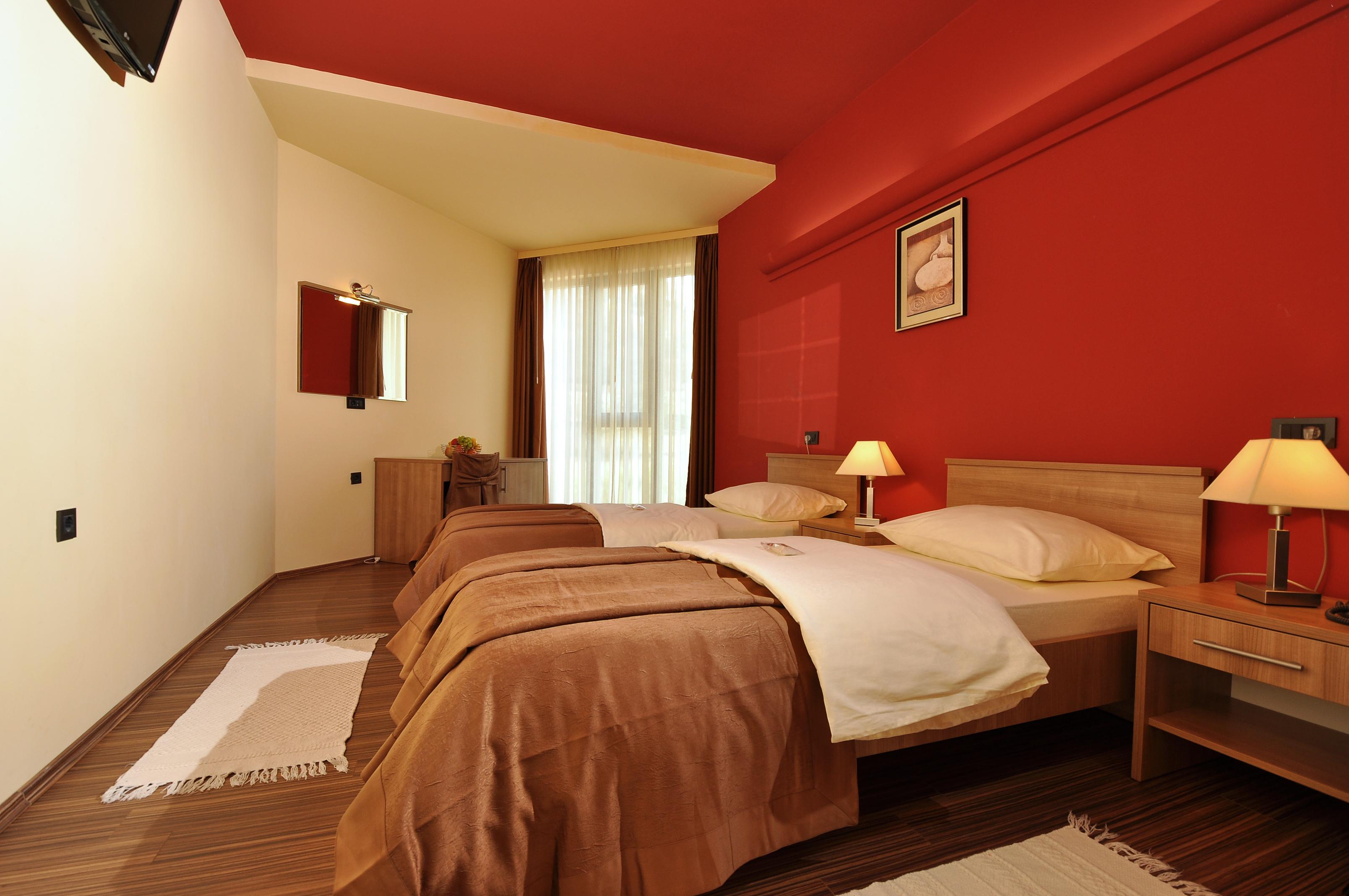Hotel Fontana Buzet Bagian luar foto