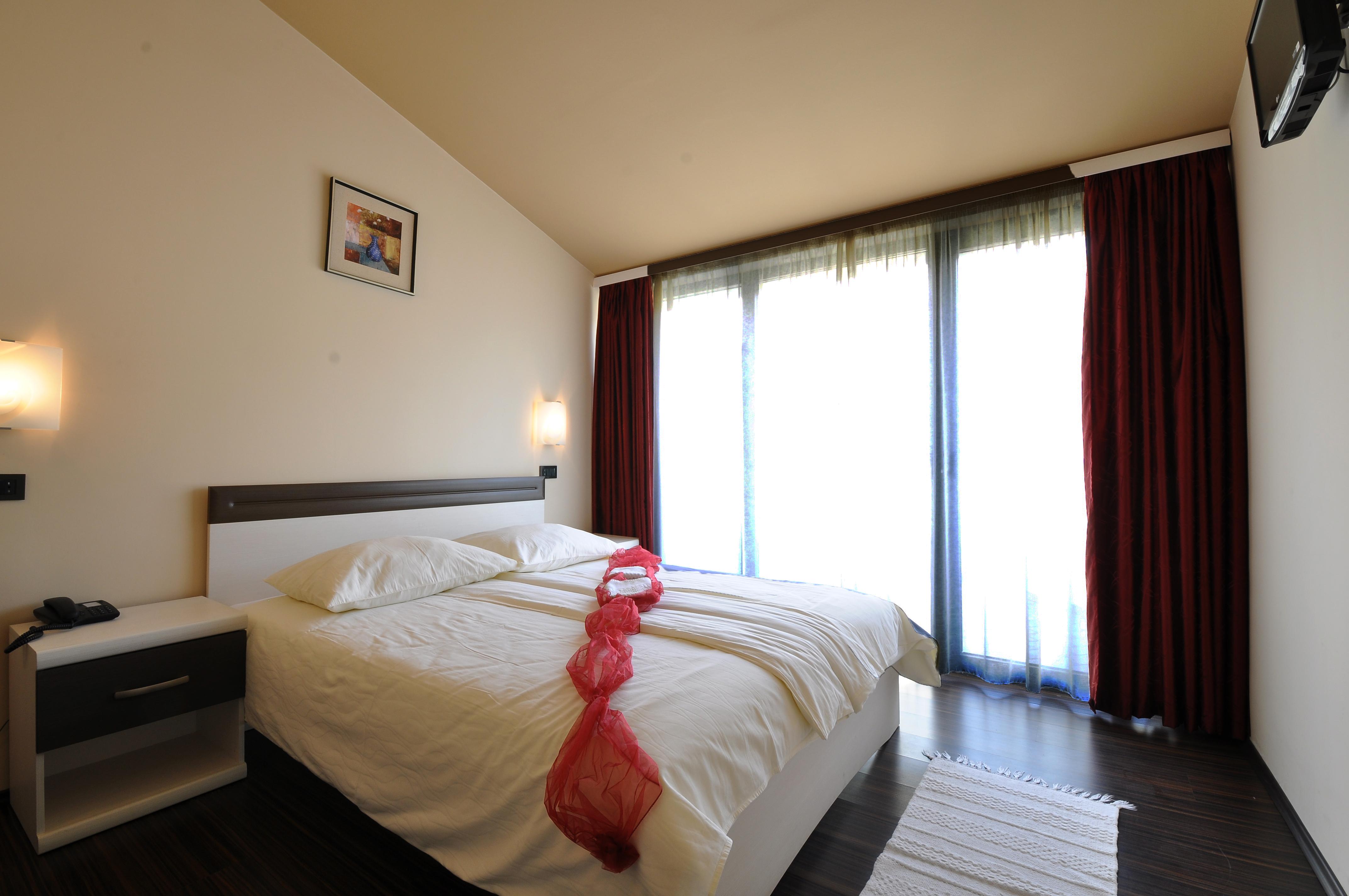 Hotel Fontana Buzet Bagian luar foto