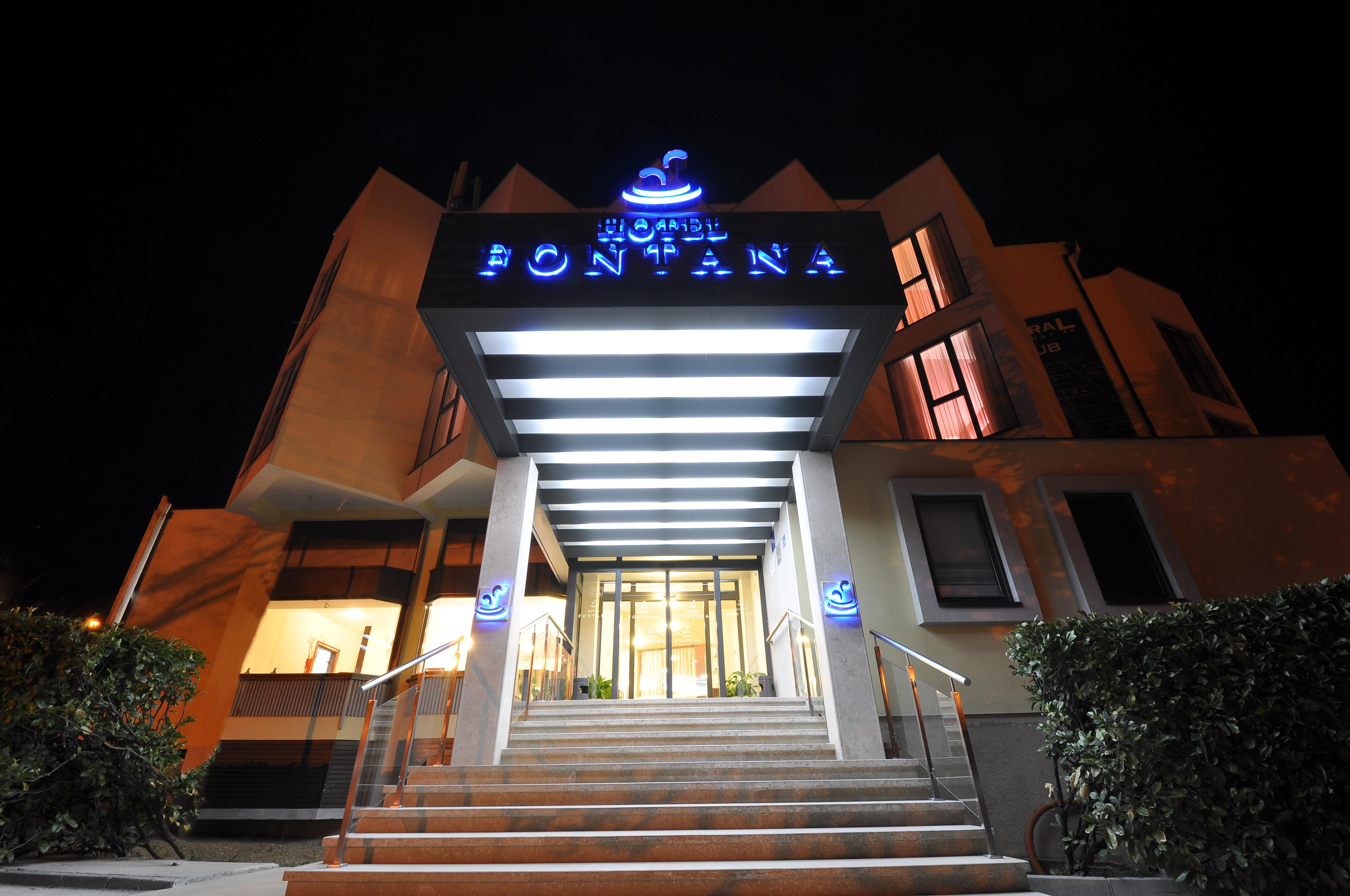 Hotel Fontana Buzet Bagian luar foto
