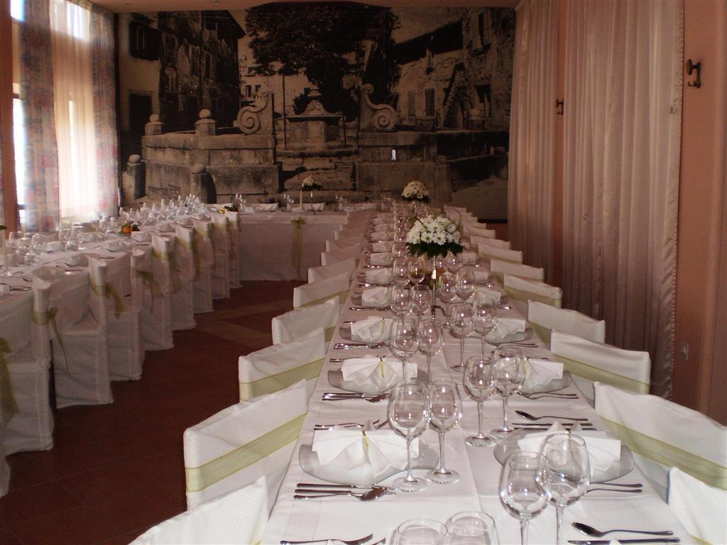 Hotel Fontana Buzet Restoran foto