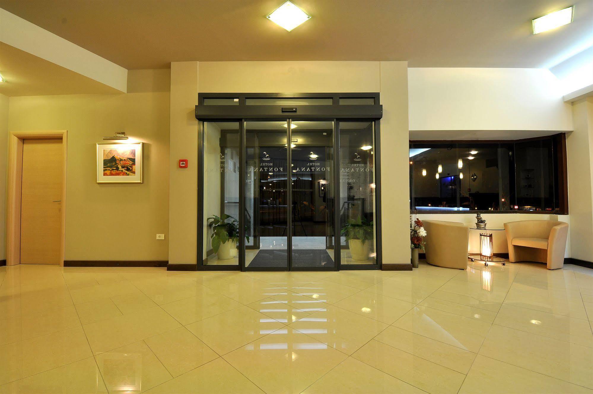 Hotel Fontana Buzet Bagian luar foto