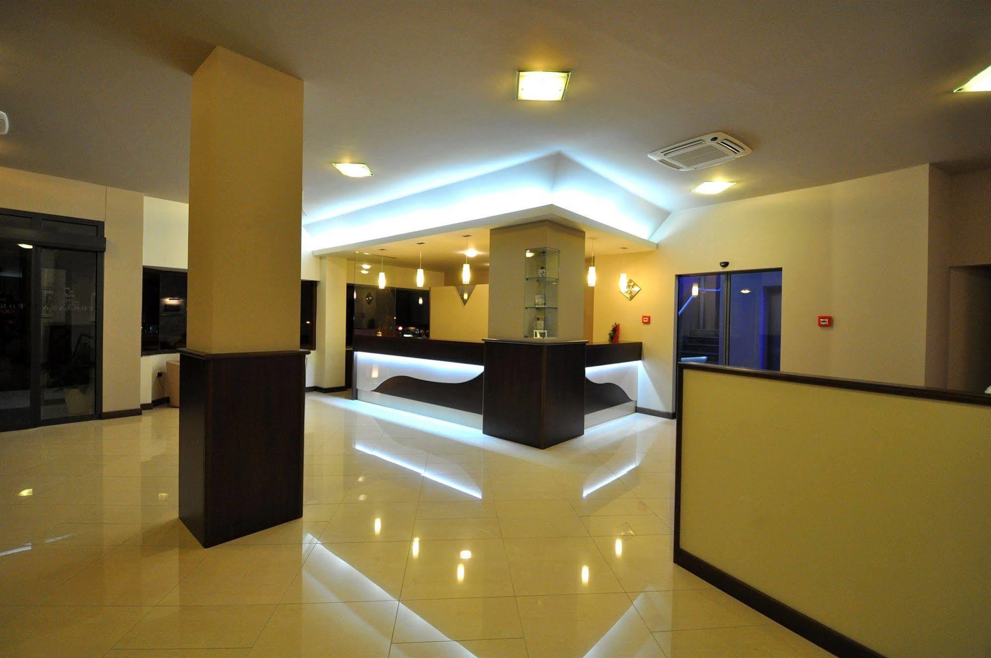 Hotel Fontana Buzet Bagian luar foto